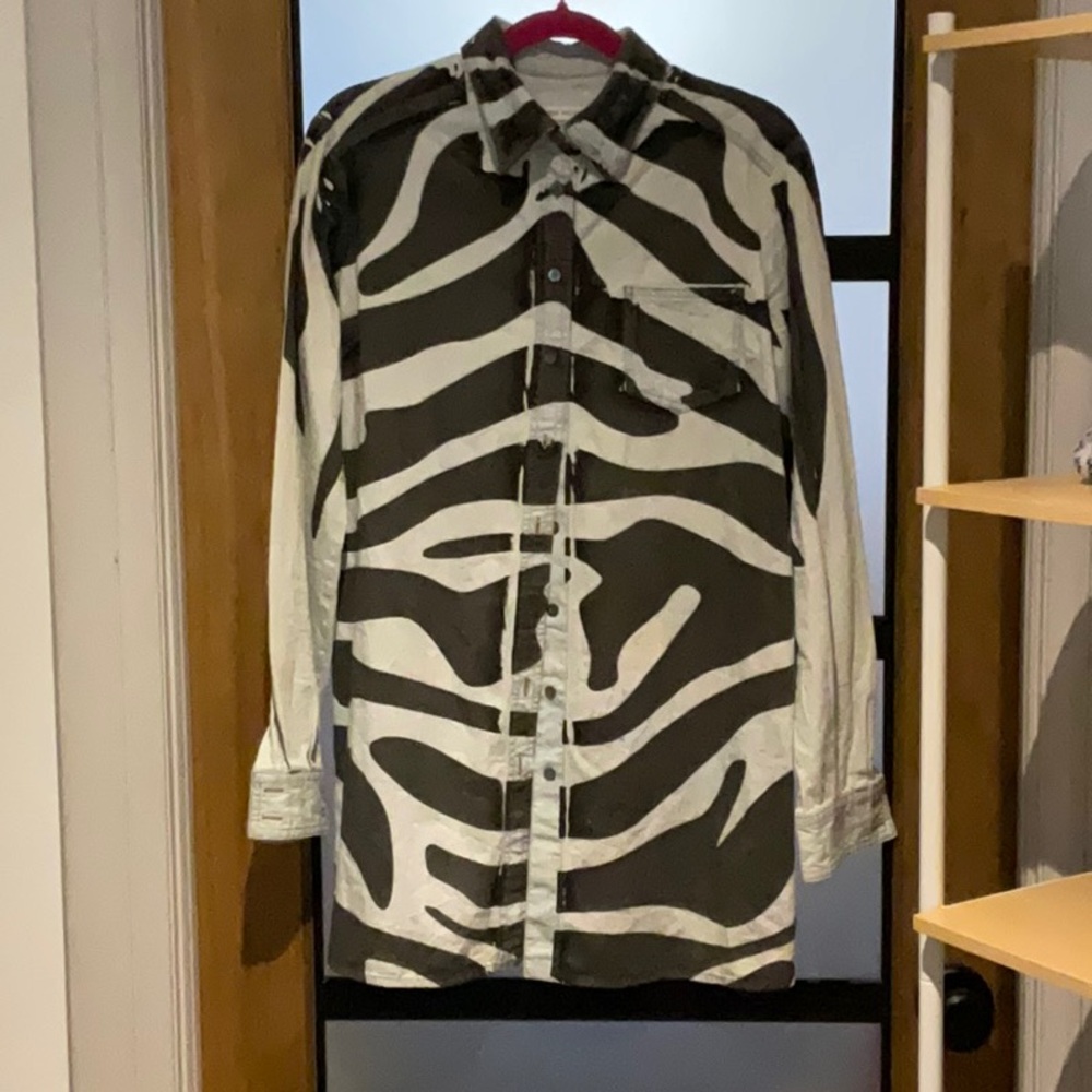 PIERRE BALMAIN Black and White Zebra Print Button-Up Shirt